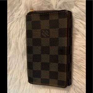 Louis Vuitton Button Wallet